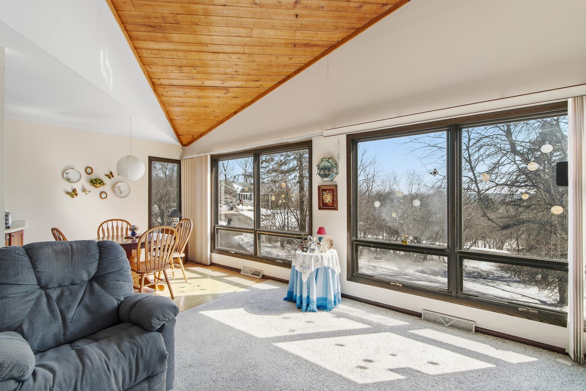 N3581 Skyhigh Road Poynette, WI 53955 - Photo 9 of 41