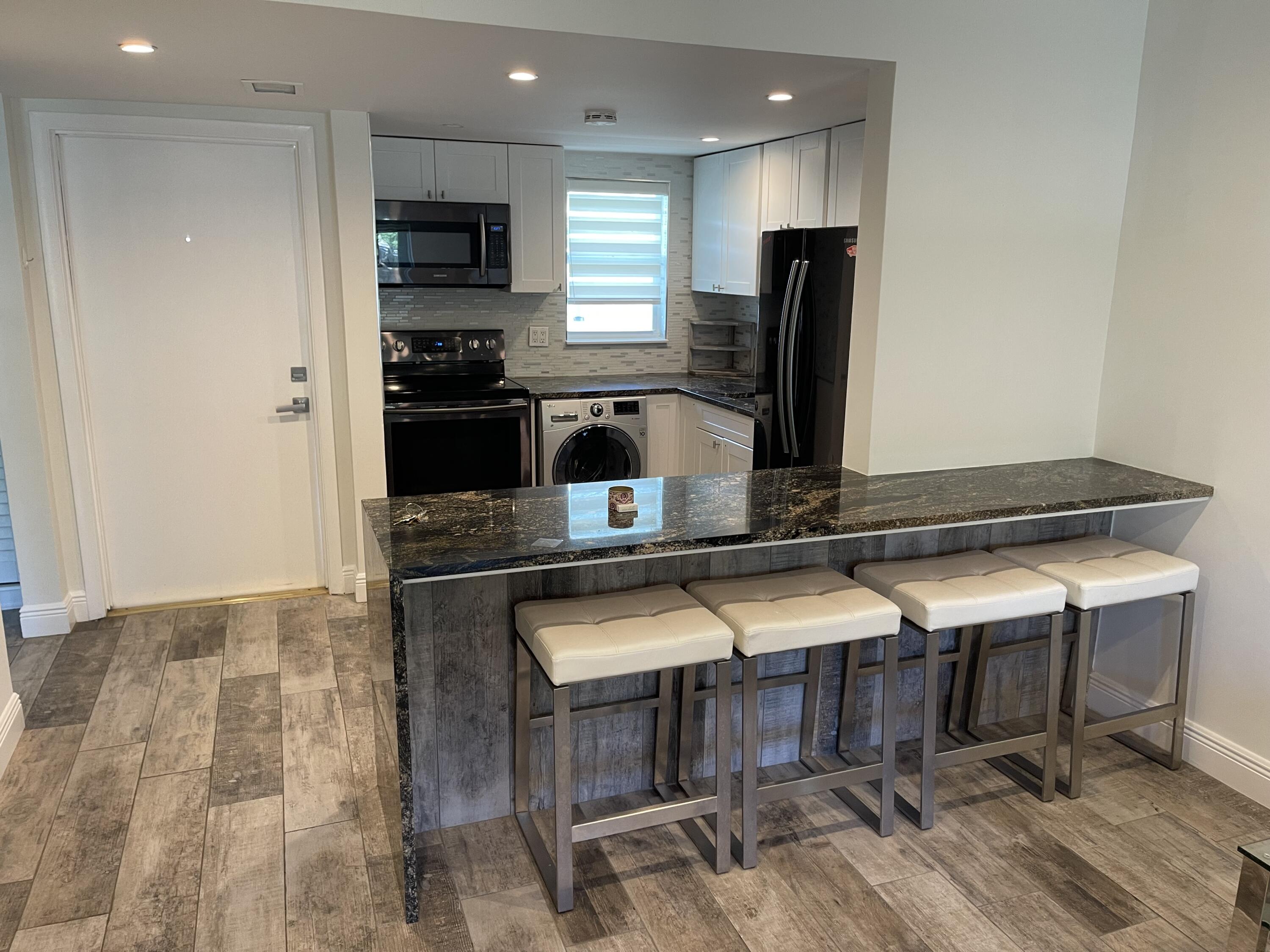 6100 Northeast 7th Avenue, Unit 19 Boca Raton, FL 33487 - Photo 1 of 17 Kitchen