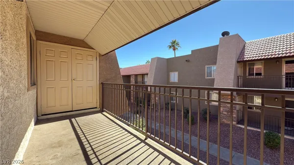 $1,200 | 4370 Sandy River Drive, Unit 24, Las Vegas, NV 89103