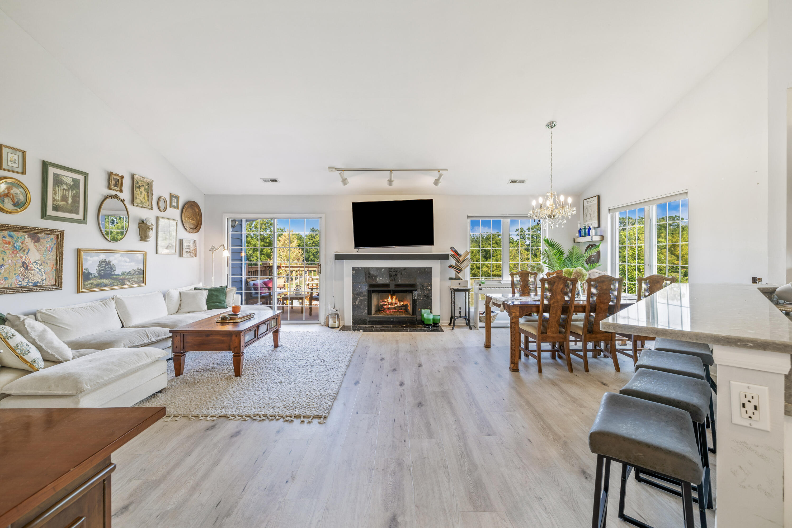 1076 Lakeland Way, Unit 955 Geneva, WI 53147 - Photo 2 of 16 1-03