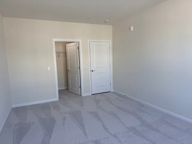 $2,800 | 2 Codman Way, Unit 302, Westborough, MA 01581