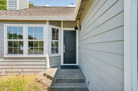 $1,295,000 | 22 Hyannis Cove, San Rafael, CA 94901