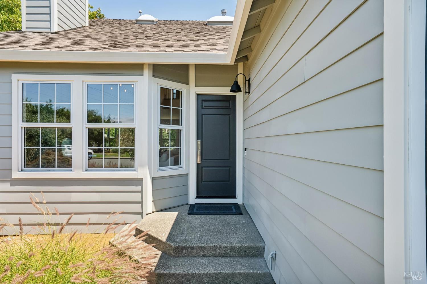 22 Hyannis Cove San Rafael, CA 94901 - Photo 3 of 45