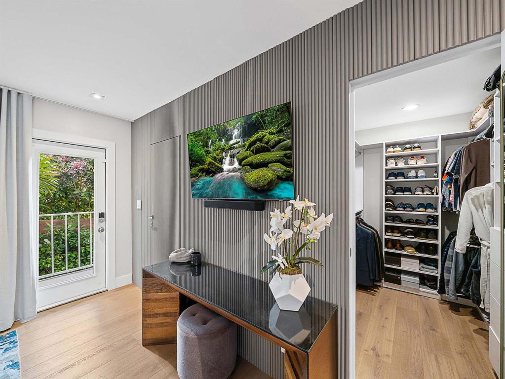 715 North Victoria Park Road Fort Lauderdale, FL 33304 - Photo 27 of 80