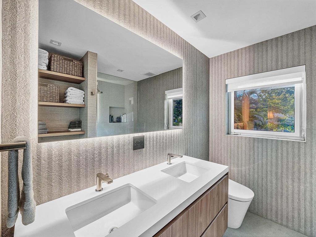 715 North Victoria Park Road Fort Lauderdale, FL 33304 - Photo 29 of 80