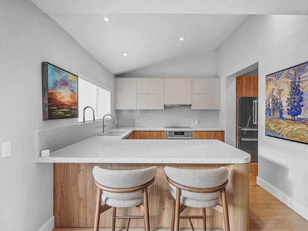 715 North Victoria Park Road Fort Lauderdale, FL 33304 - Photo 5 of 80