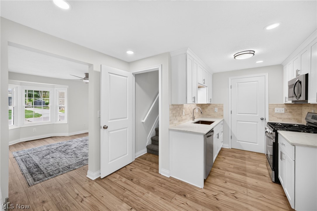 208 Sunset Road Avon Lake, OH 44012 - Photo 5 of 43 Gallery Image 5