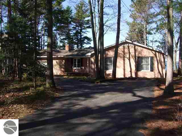 7331 Deepwater Point Road Williamsburg, MI 49690 - Photo 4 of 19 1735137-3.JPG