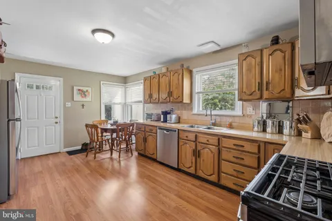 $315,000 | 515 Almonesson Road, Blackwood, NJ 08012