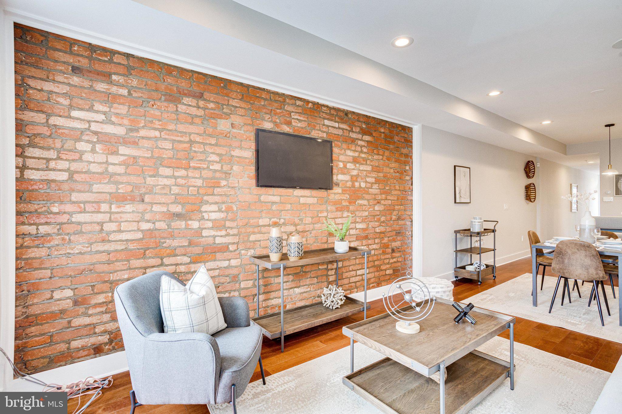 1327 Spring Road Northwest, Unit 2 Washington, DC 20010 - Photo 17 of 63