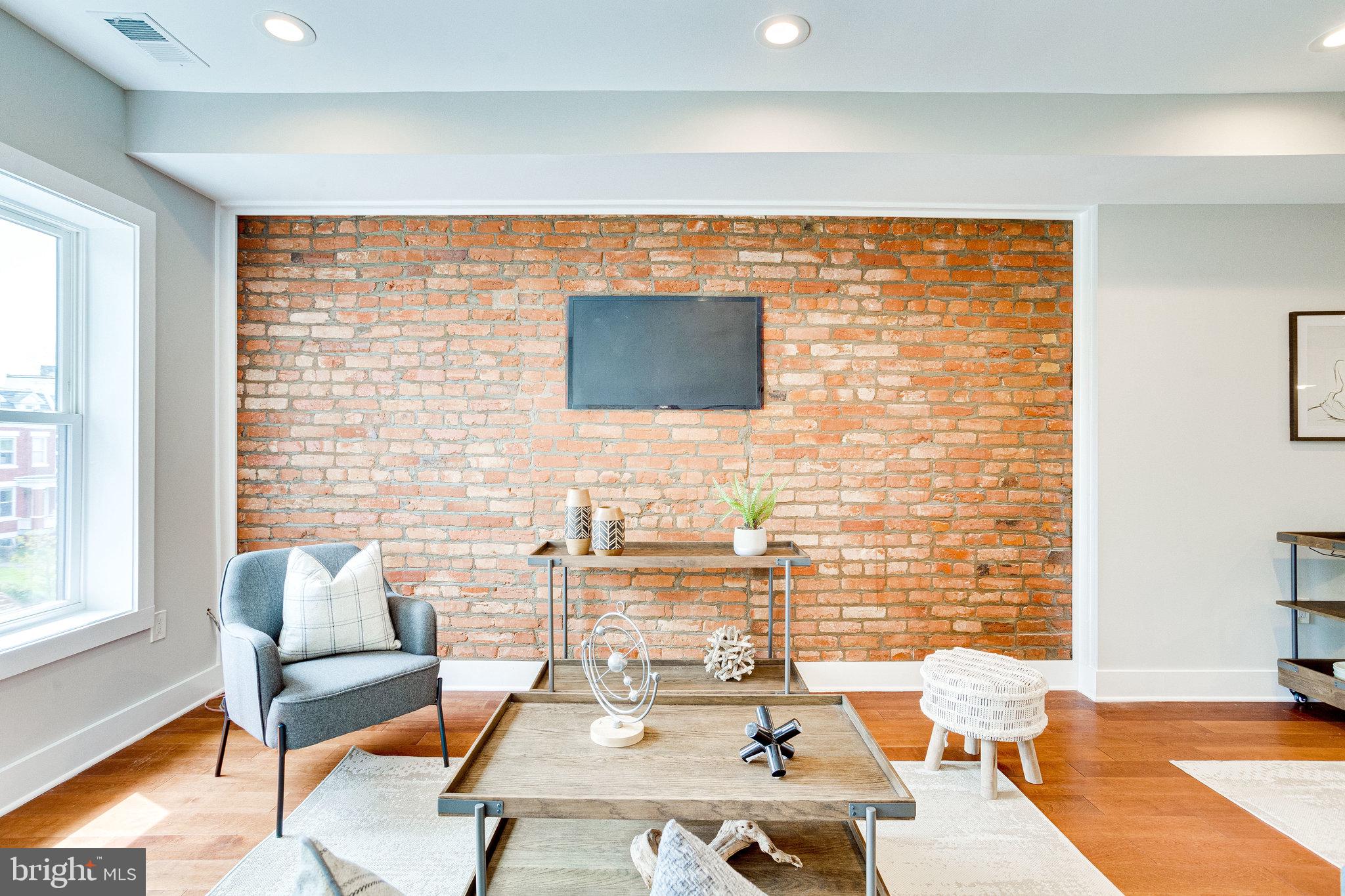 1327 Spring Road Northwest, Unit 2 Washington, DC 20010 - Photo 18 of 63