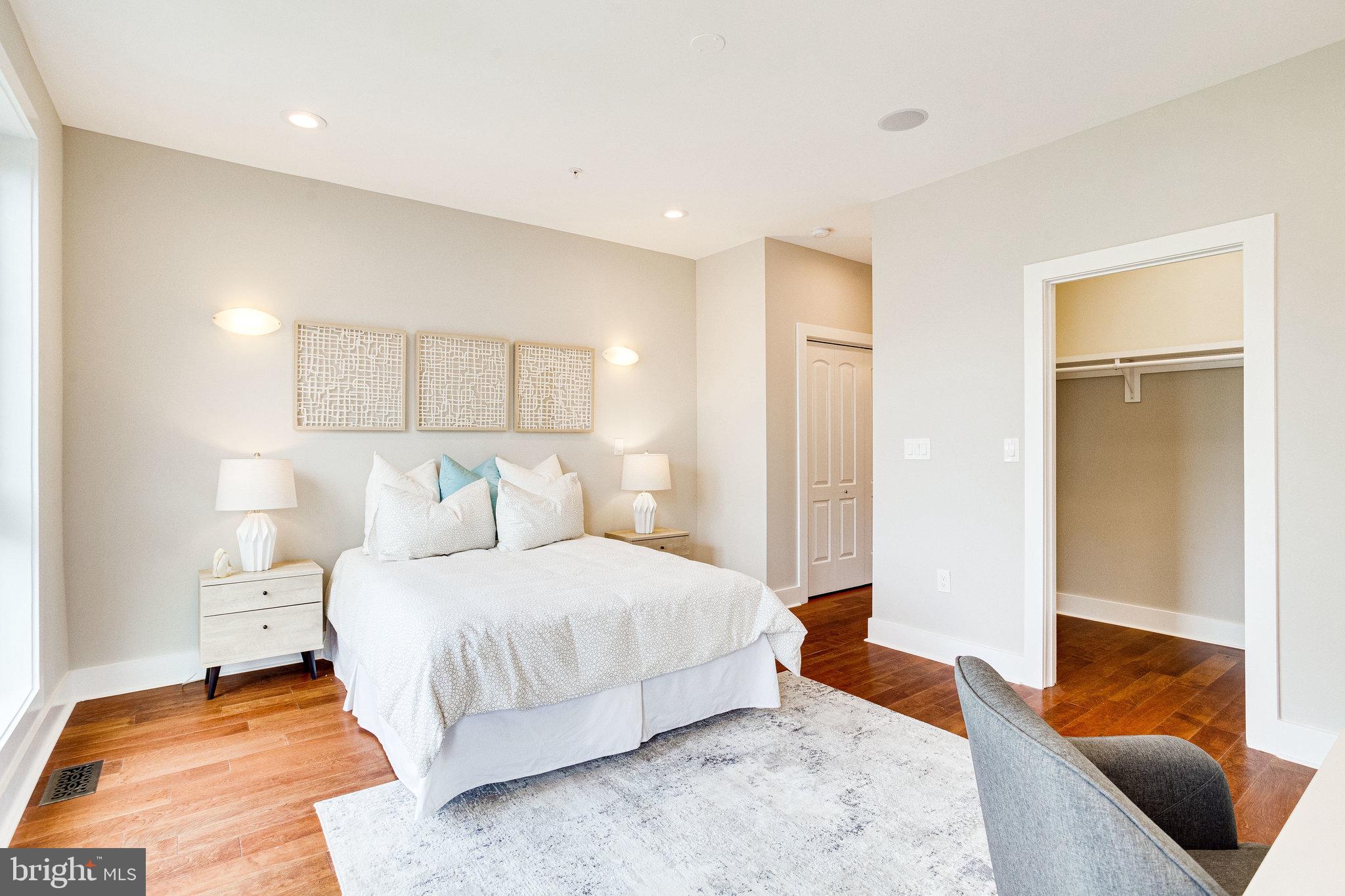 1327 Spring Road Northwest, Unit 2 Washington, DC 20010 - Photo 29 of 63