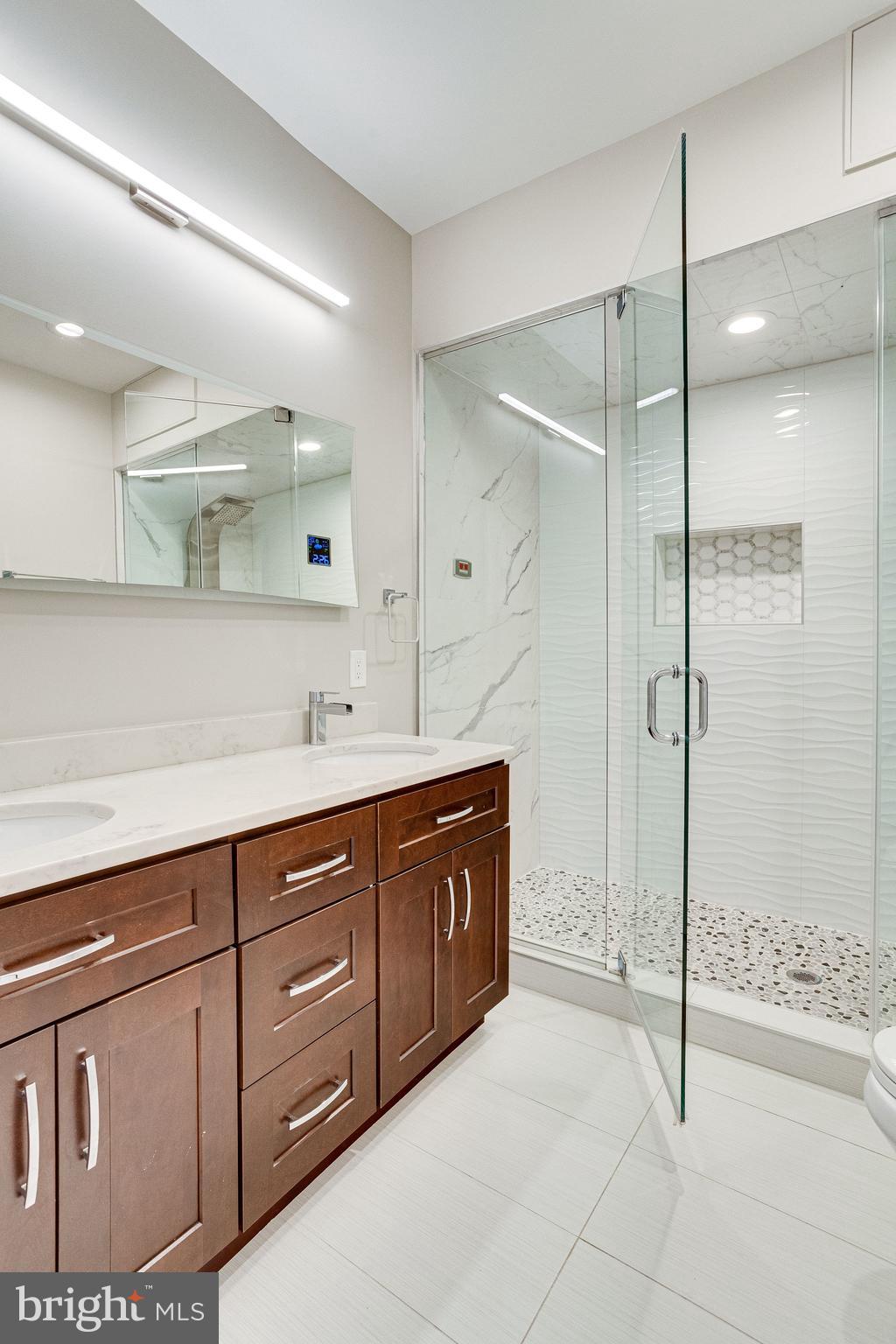 1327 Spring Road Northwest, Unit 2 Washington, DC 20010 - Photo 34 of 63