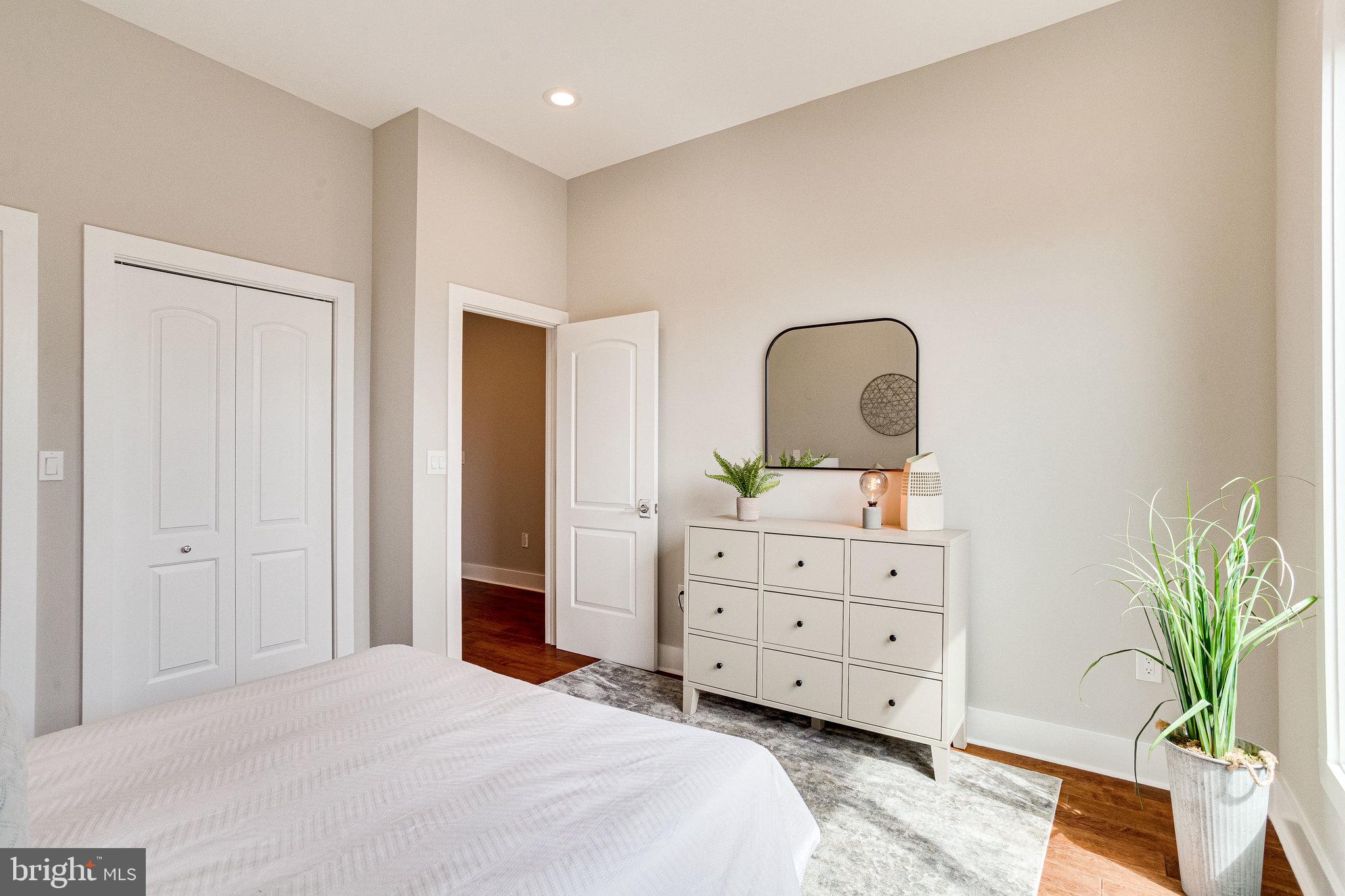 1327 Spring Road Northwest, Unit 2 Washington, DC 20010 - Photo 39 of 63