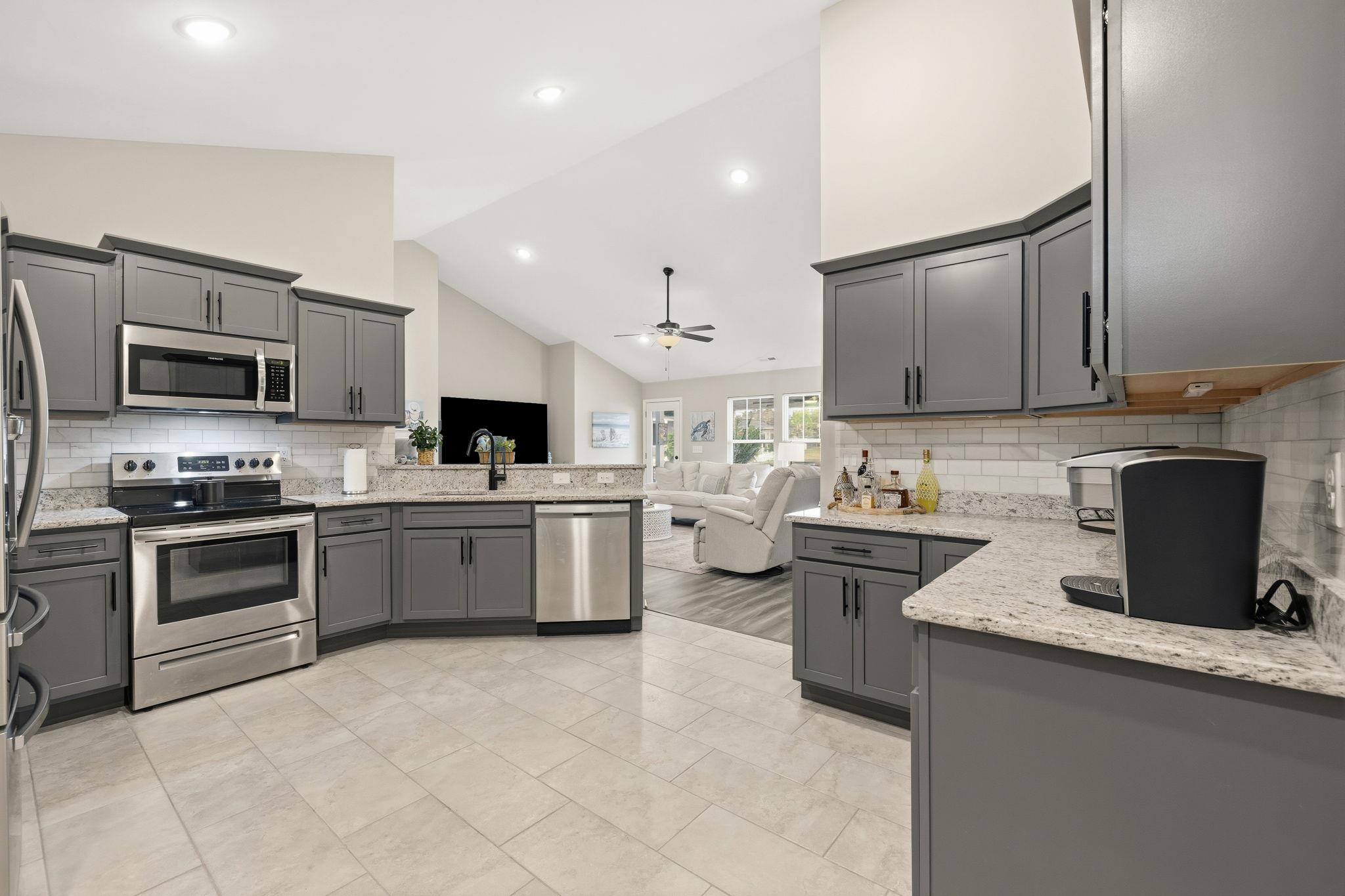625 Tarrant Street Longs, SC 29568 - Photo 10 of 59