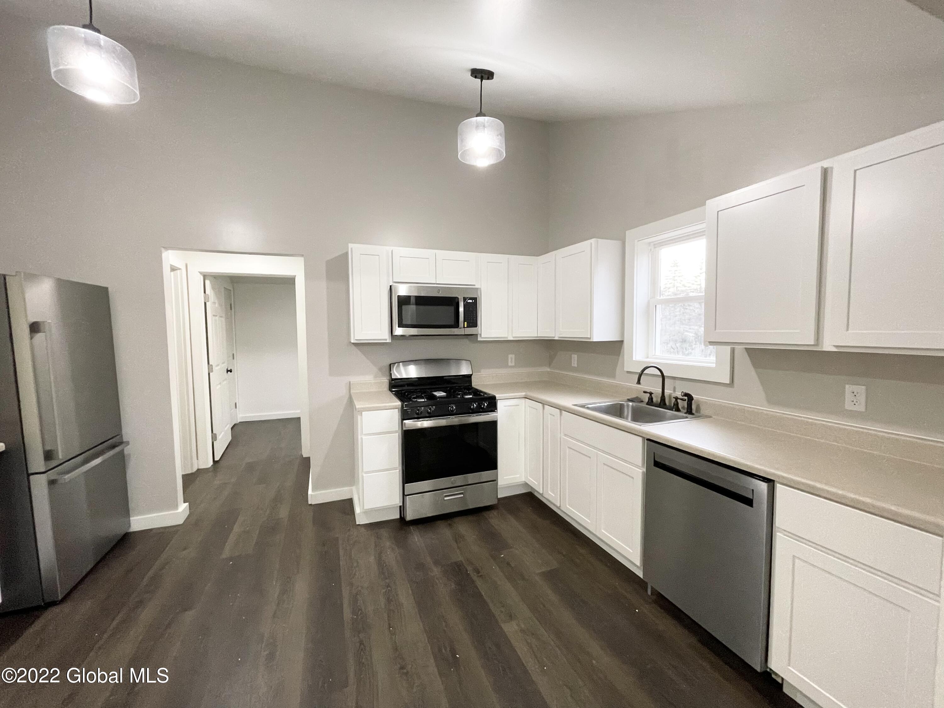 273 Rarick Road Bethlehem, NY 12158 - Photo 17 of 35 501C7E79-35E3-4359-AB2C-1A082D109655