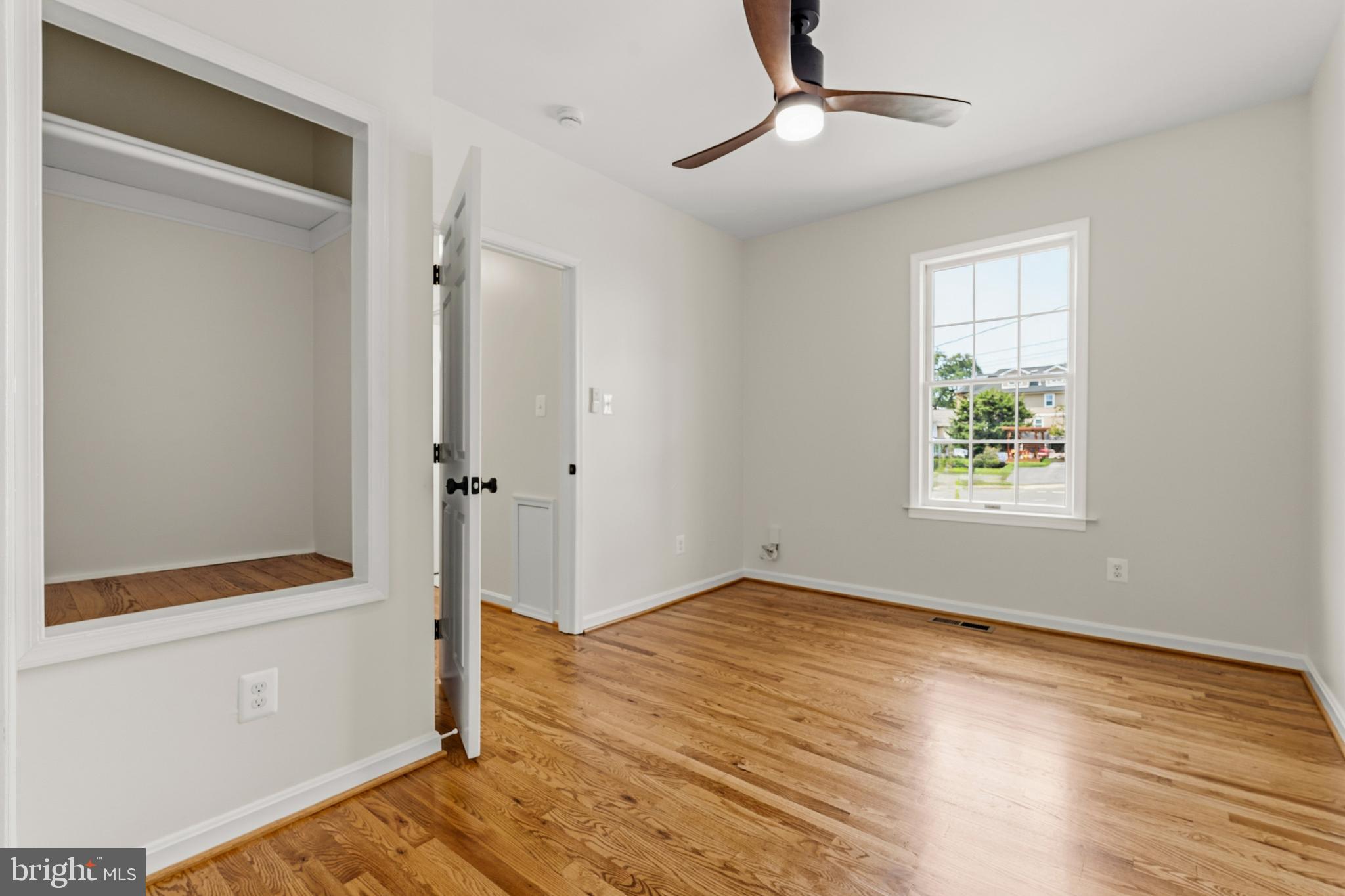 1801 South Glebe Road Arlington, VA 22204 - Photo 21 of 36 2nd bedroom