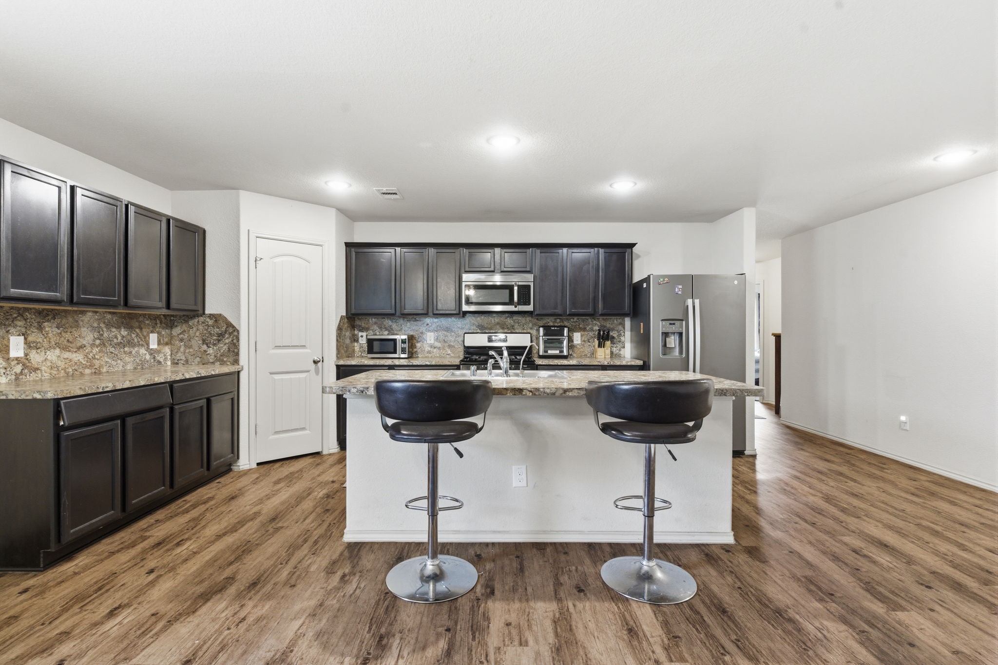 1603 Rancho Grande Drive Houston, TX 77049 - Photo 10 of 40