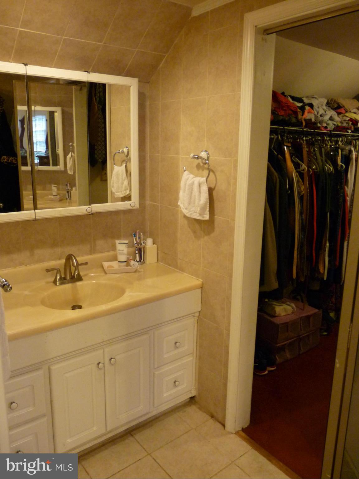 9202 Mellenbrook Road Columbia, MD 21045 - Photo 25 of 29 Bath (Master)