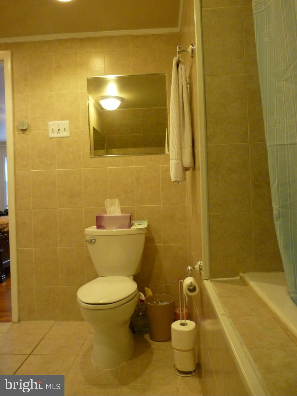 9202 Mellenbrook Road Columbia, MD 21045 - Photo 26 of 29 Bath (Master)