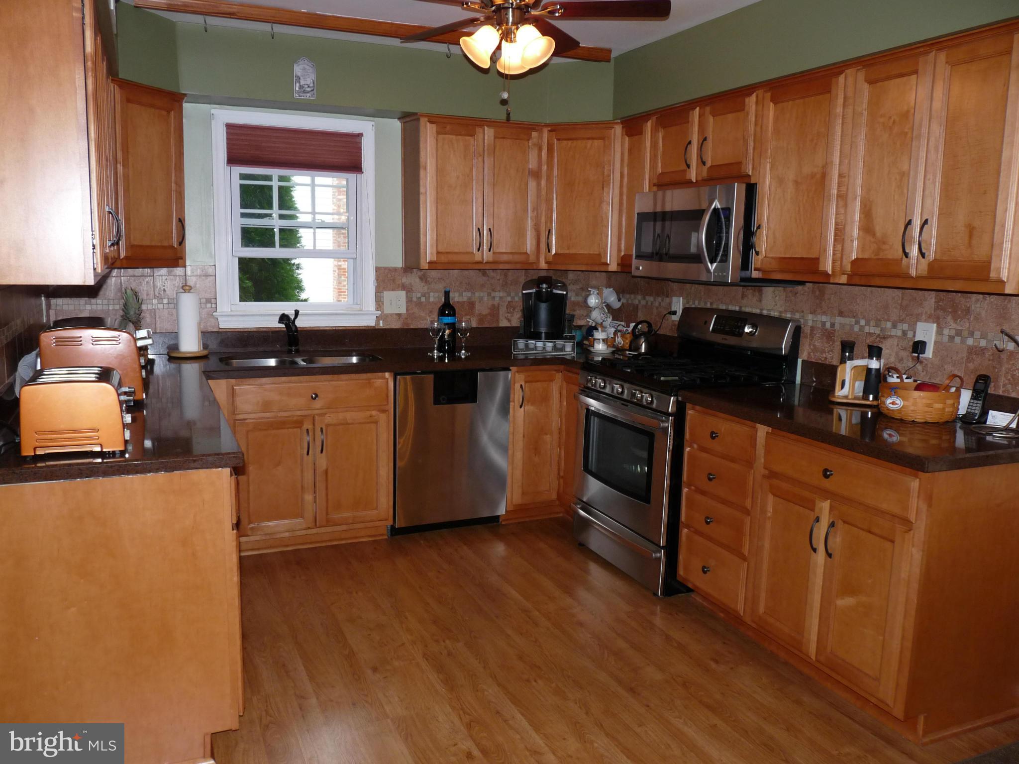 9202 Mellenbrook Road Columbia, MD 21045 - Photo 6 of 29 Kitchen