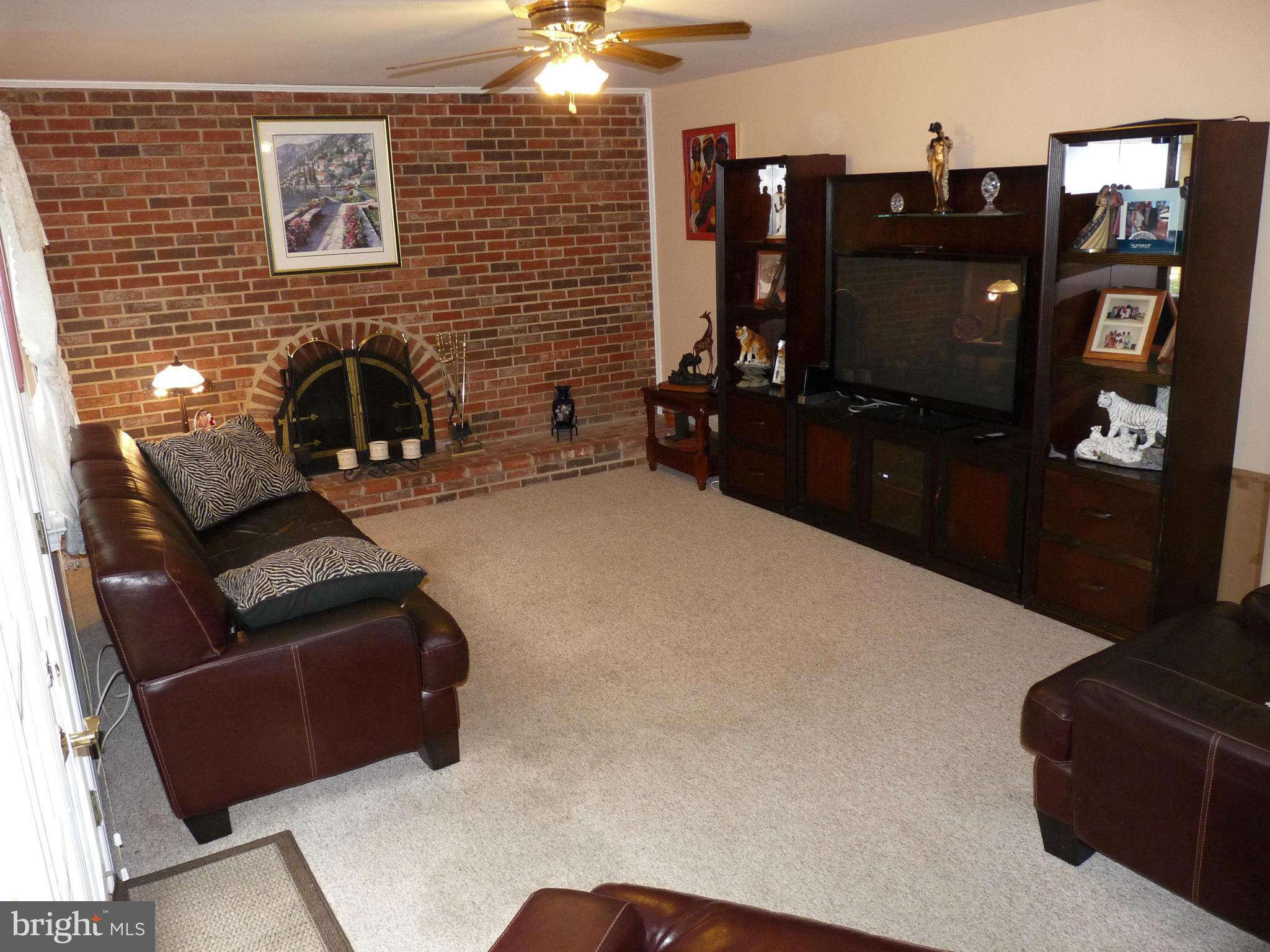 9202 Mellenbrook Road Columbia, MD 21045 - Photo 10 of 29 Family Room
