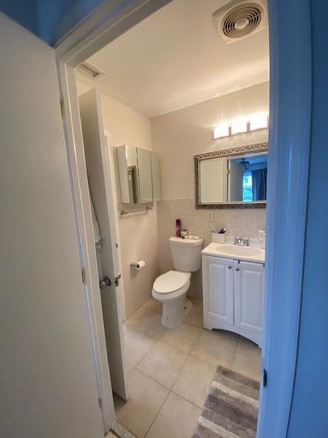 324 Winged Foot Road Palm Springs, FL 33461 - Photo 7 of 12 BATHROOM MASTER