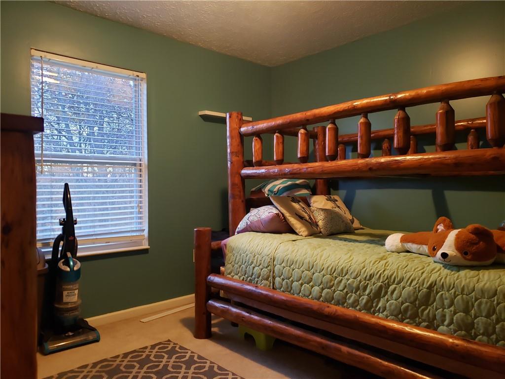 527 Blue Ridge Drive Coraopolis, PA 15108 - Photo 9 of 14 Gallery Image 9