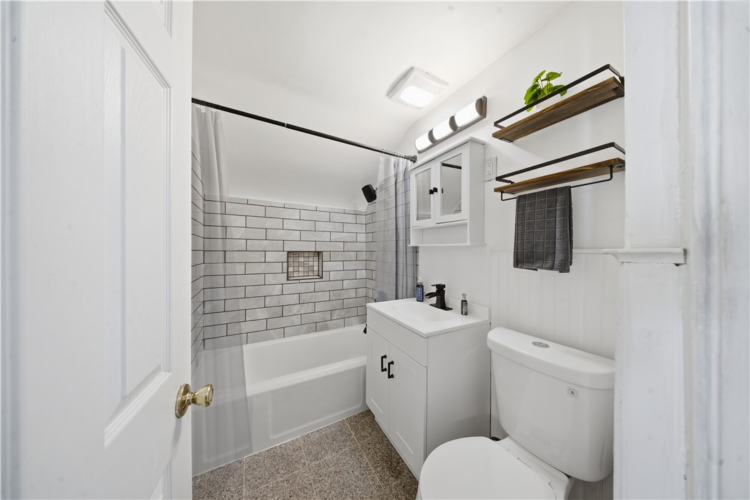 407 Malden Street Greece, NY 14615 - Photo 20 of 38