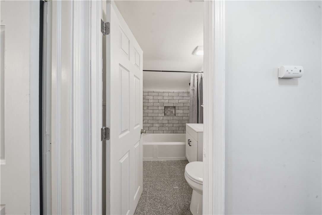 407 Malden Street Greece, NY 14615 - Photo 23 of 38