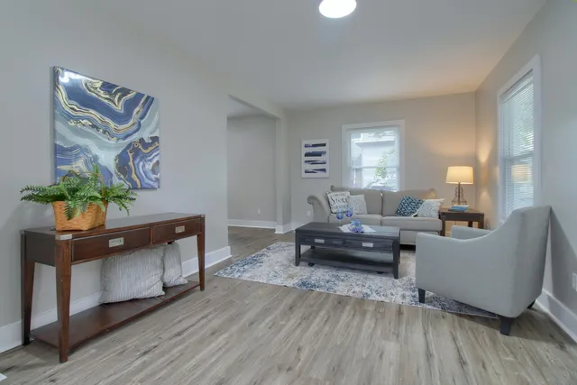 $152,800 | 609 West Biddle Street, Jackson, MI 49203