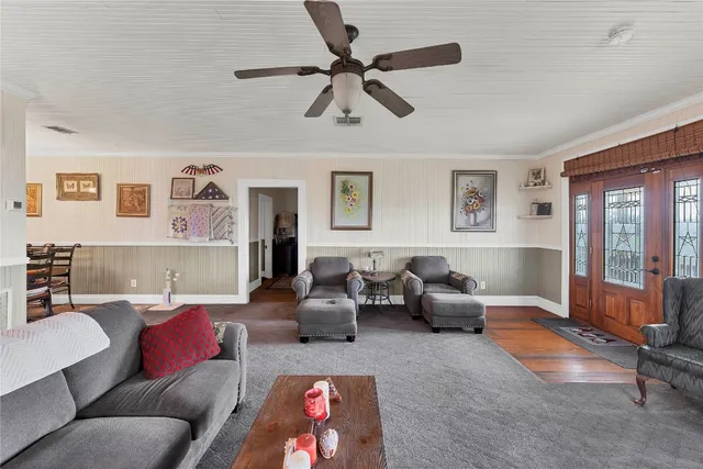 $725,000 | 550 County Road 471, Thrall, TX 76578