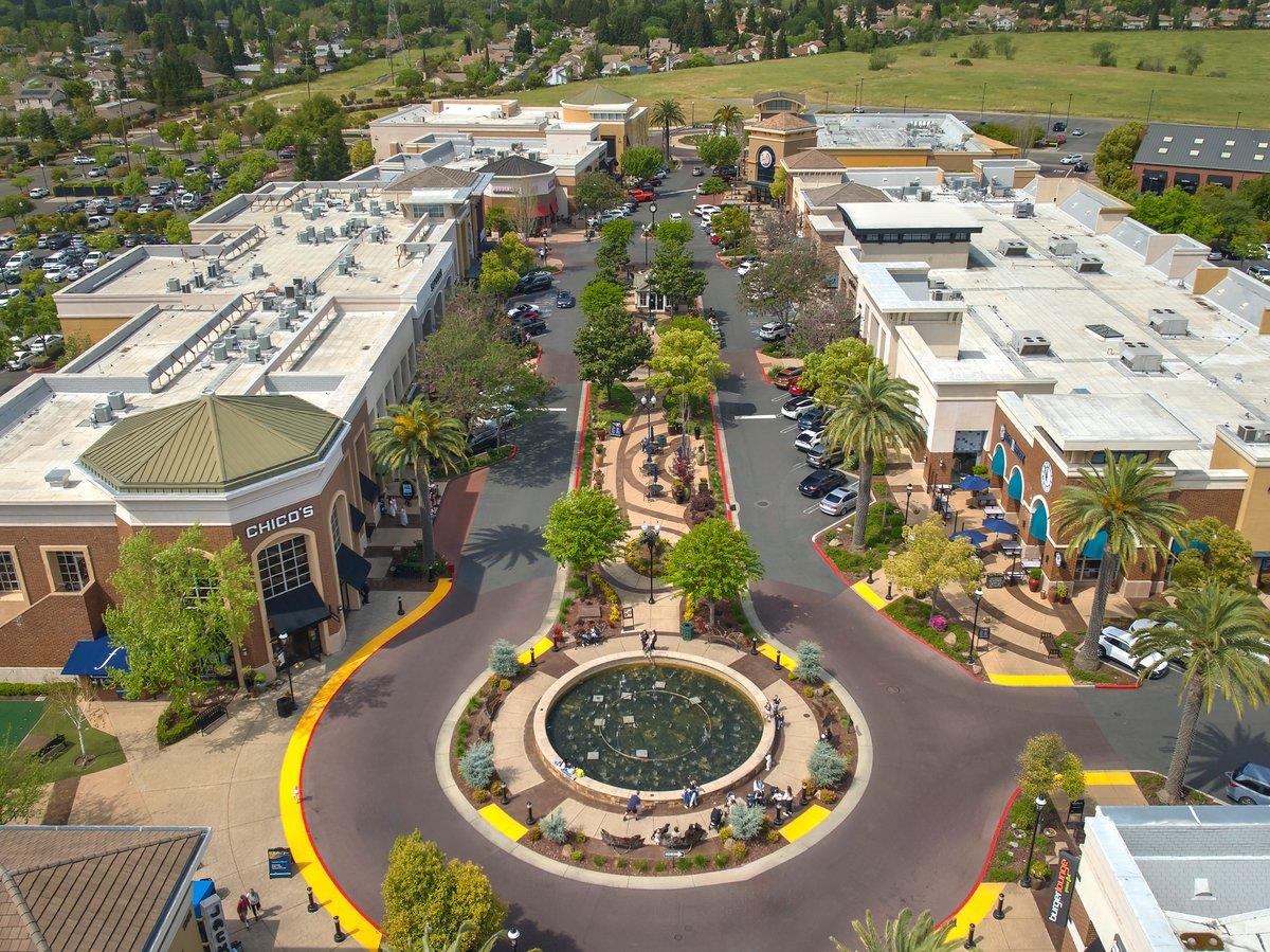 363 Diamond Oaks Road Roseville, CA 95678 - Photo 48 of 51 Less than one mile from The Fountains, offering convenient access to premier shopping and a variety of popular dining options.