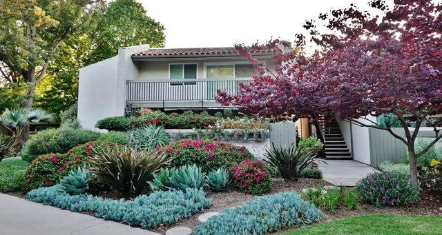 $695,000 | 47 Dearborn Place, Unit 18, Goleta, CA 93117