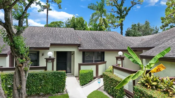 $219,000 | 248 Brandywine Court, Royal Palm Beach, FL 33411