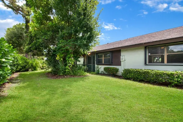 $219,000 | 248 Brandywine Court, Royal Palm Beach, FL 33411