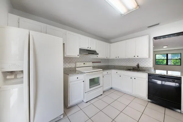 $219,000 | 248 Brandywine Court, Royal Palm Beach, FL 33411