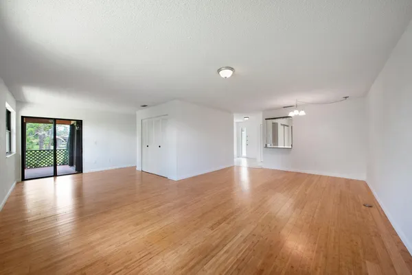 $219,000 | 248 Brandywine Court, Royal Palm Beach, FL 33411