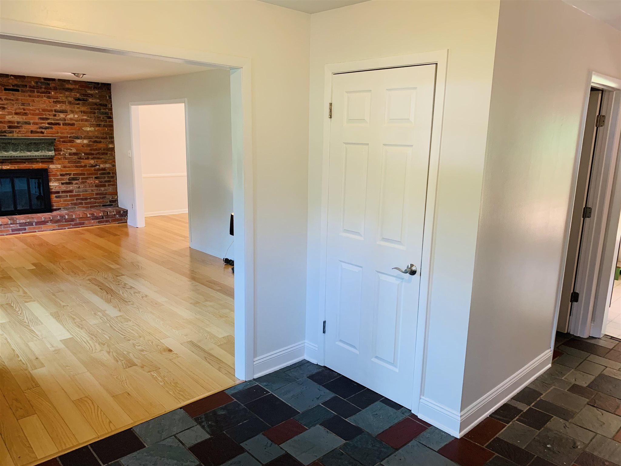 4877 East Inverness Woods Road Bloomington, IN 47401 - Photo 8 of 33