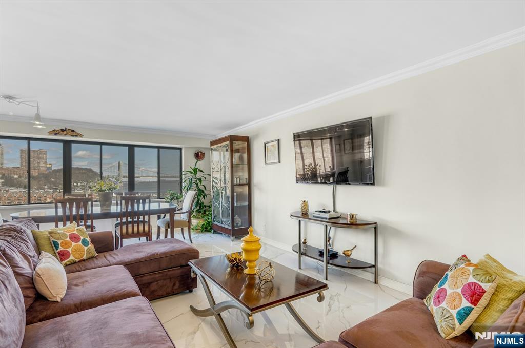 1203 River Road, Unit 8B Edgewater, NJ 07020 - Photo 9 of 40