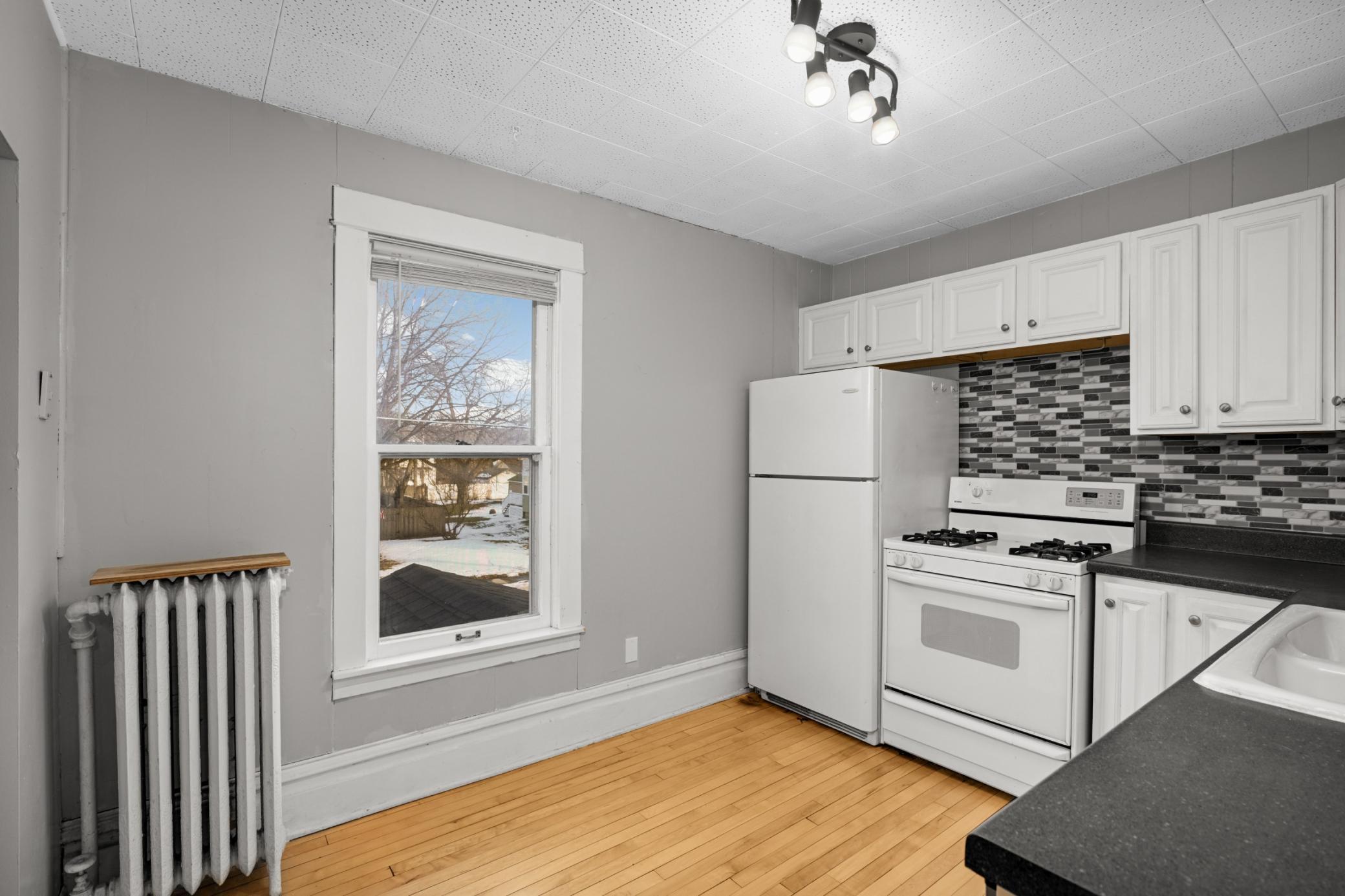671 South Canton Street St. Paul, MN 55102 - Photo 7 of 26