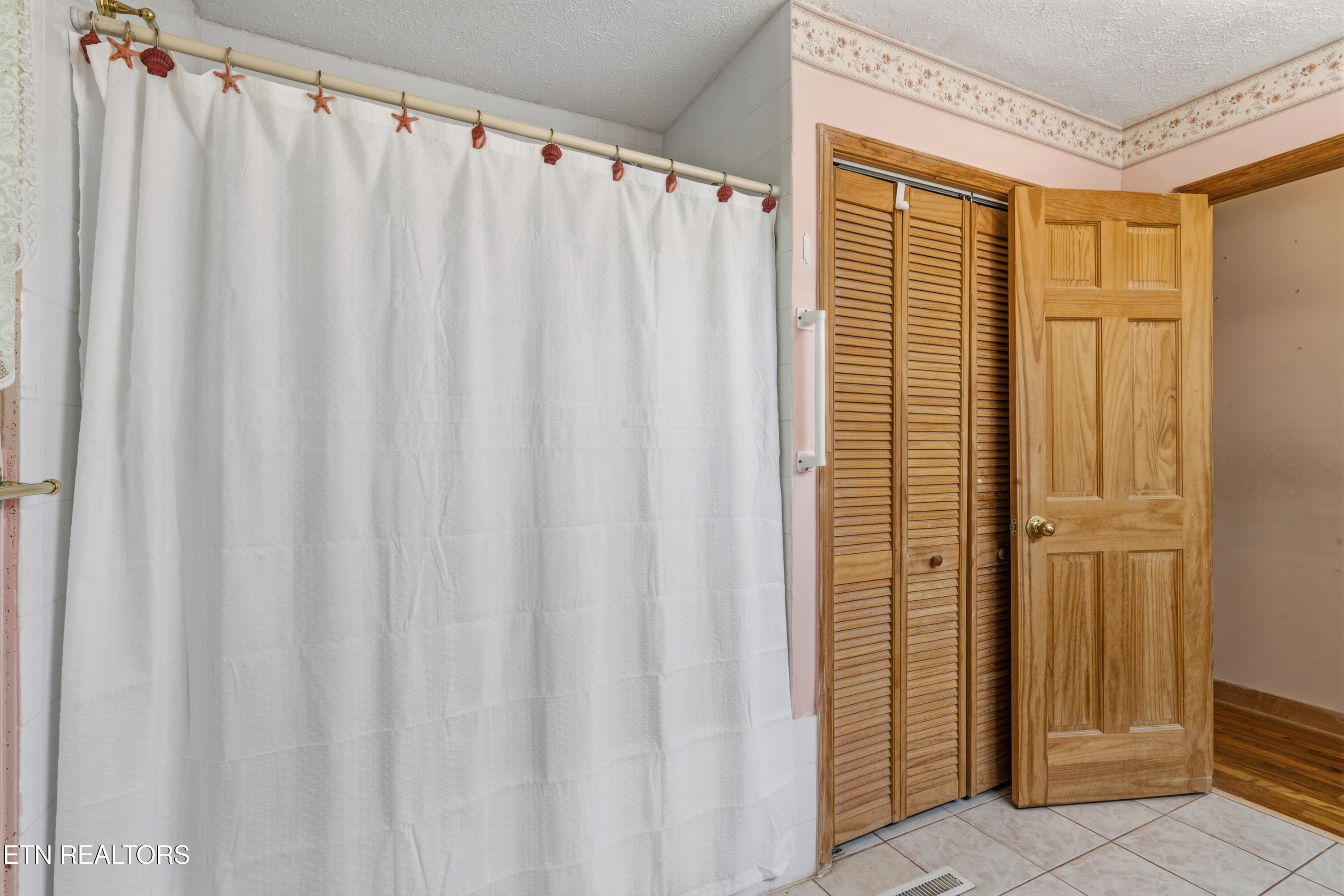 2135 Belt Road Knoxville, TN 37920 - Photo 29 of 41 DSC09222