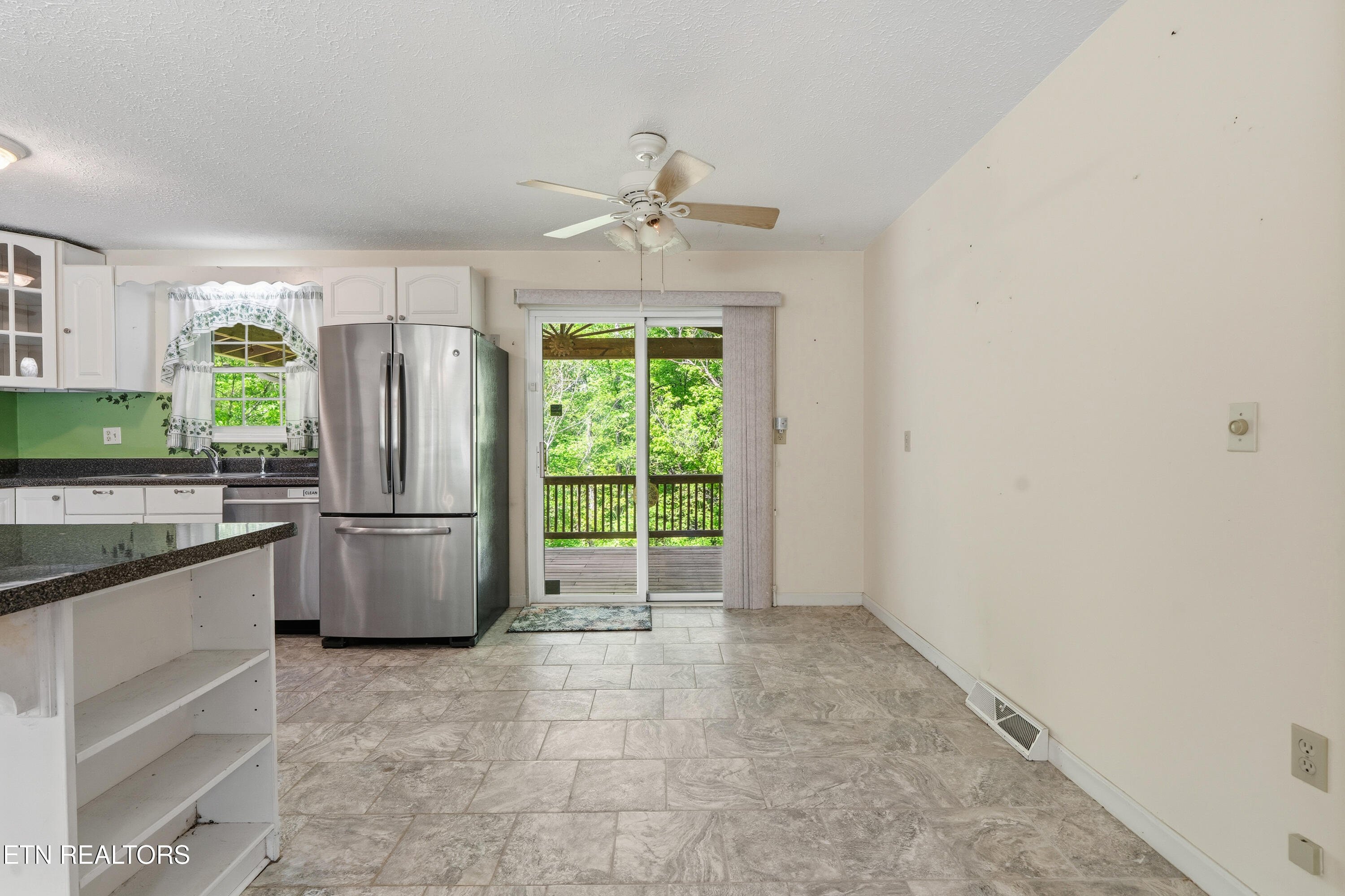 2135 Belt Road Knoxville, TN 37920 - Photo 10 of 41 DSC09254
