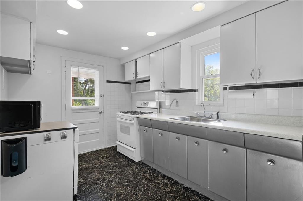 1136 Jacks Run Road North Versailles, PA 15137 - Photo 10 of 29 Gallery Image 10