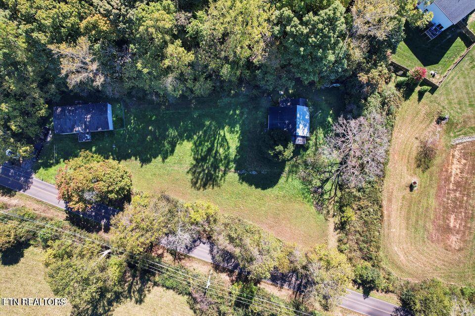 10808 Sam Lee Road Knoxville, TN 37932 - Photo 11 of 20 20251018223731569233000000-o