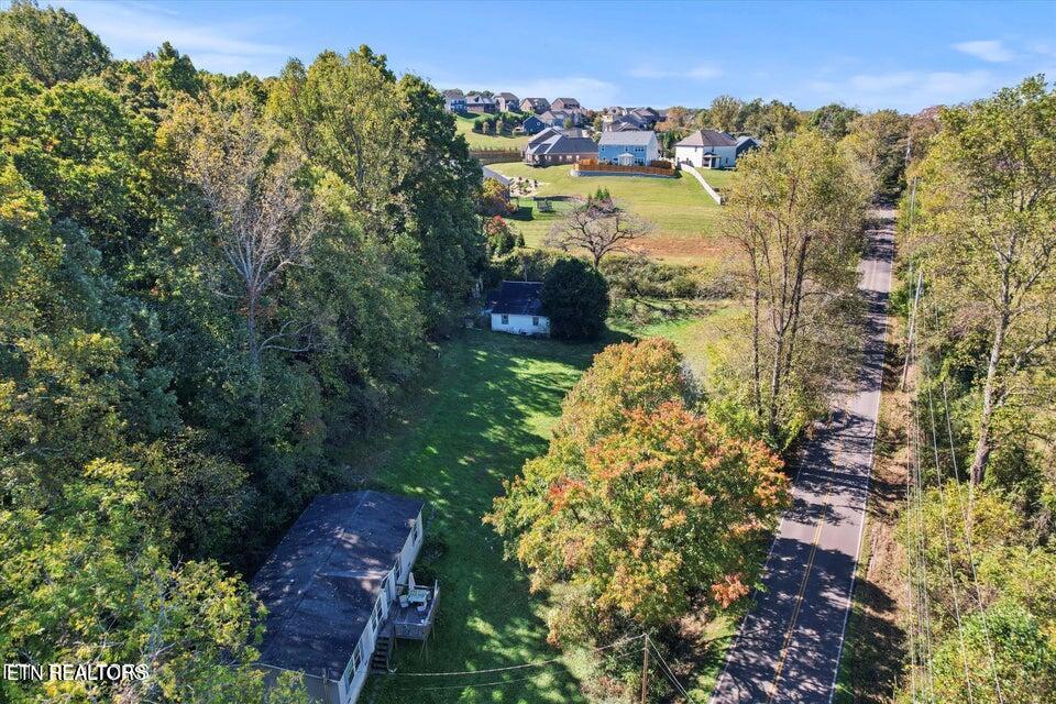 10808 Sam Lee Road Knoxville, TN 37932 - Photo 13 of 20 20251018223719578396000000-o