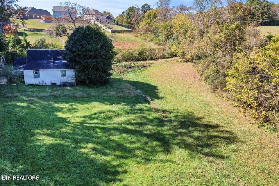 10808 Sam Lee Road Knoxville, TN 37932 - Photo 8 of 20 20251018223746535602000000-o