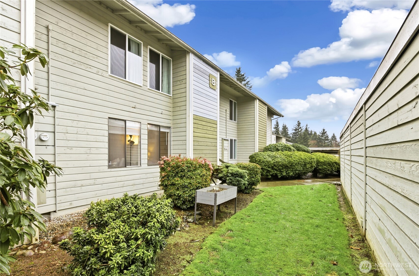 14401 Southeast Petrovitsky Road, Unit B102 Renton, WA 98058 - Photo 20 of 28