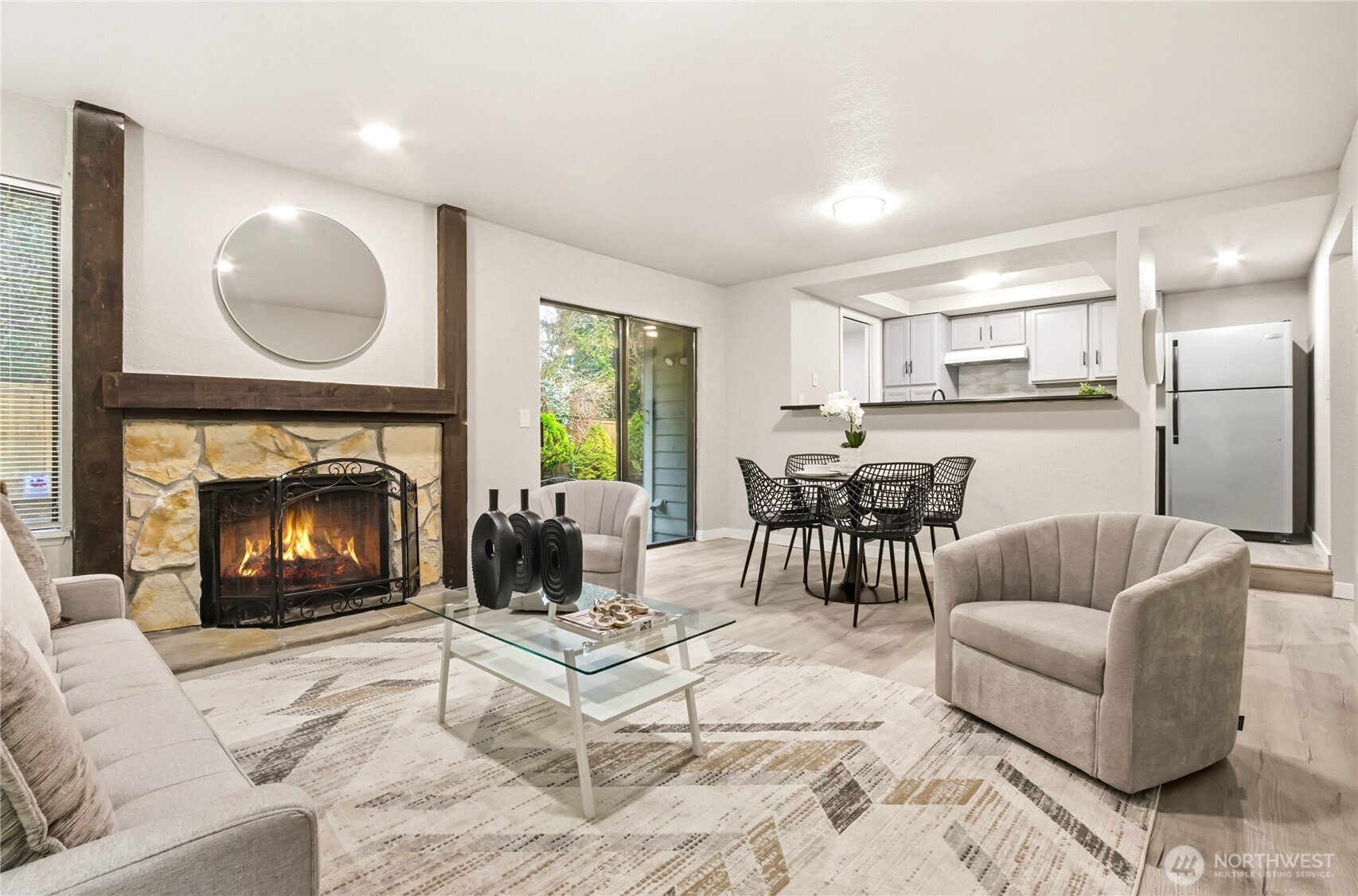 14401 Southeast Petrovitsky Road, Unit B102 Renton, WA 98058 - Photo 3 of 28