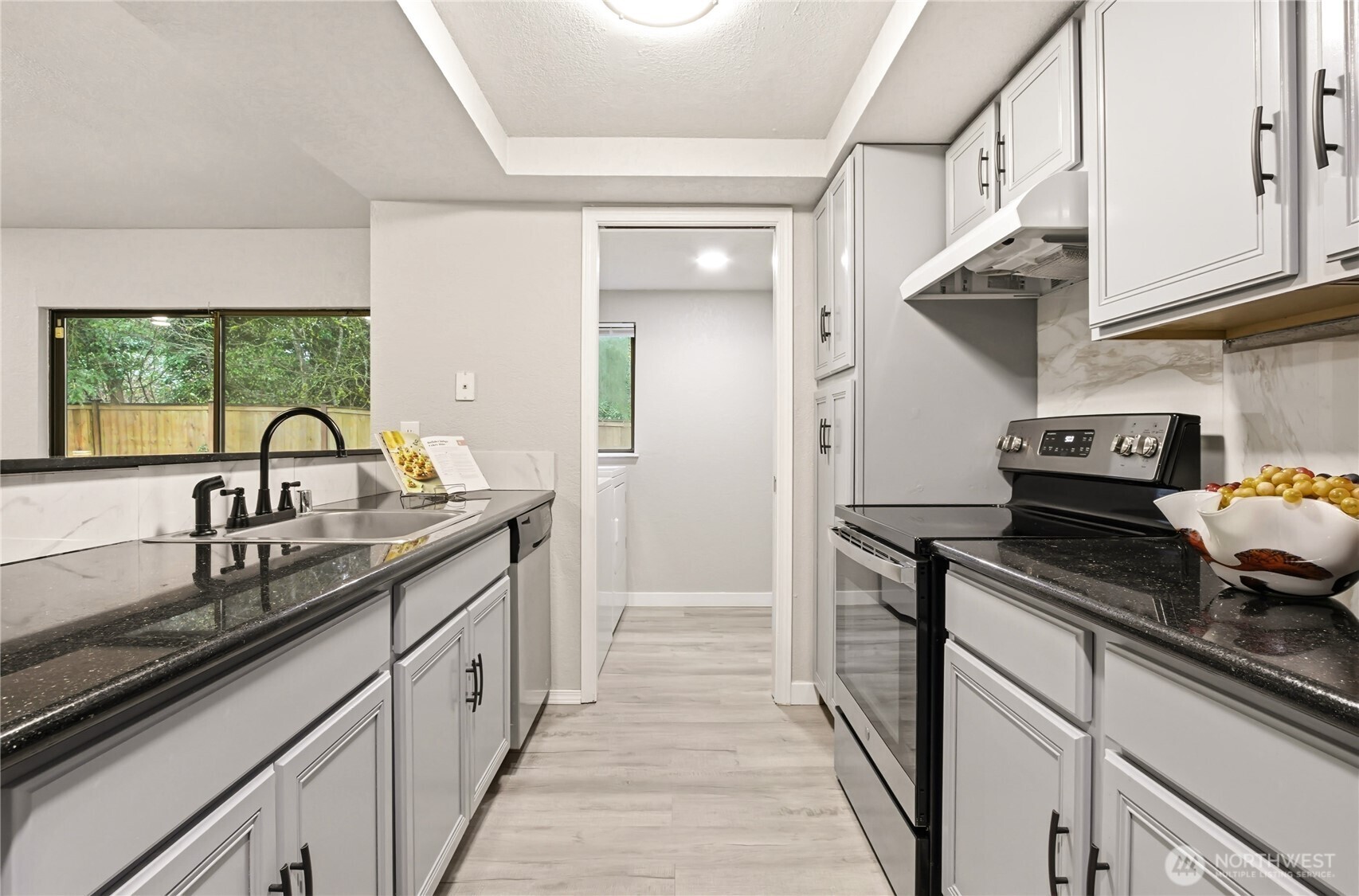 14401 Southeast Petrovitsky Road, Unit B102 Renton, WA 98058 - Photo 7 of 28